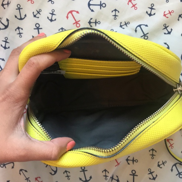 GORGEOUS MARC BY MARC JACOBS crossbody bag! - Picture 3 of 4